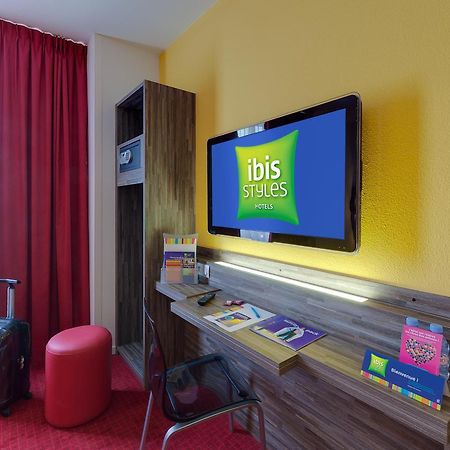 Hotel Ibis Styles Rennes Centre Gare Nord Exterior foto