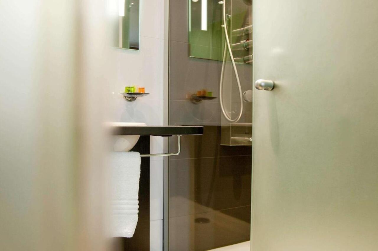 Hotel Ibis Styles Rennes Centre Gare Nord Exterior foto