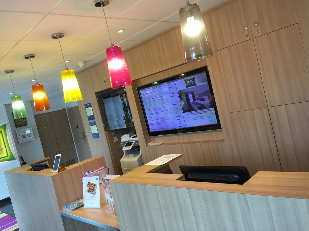 Hotel Ibis Styles Rennes Centre Gare Nord Exterior foto
